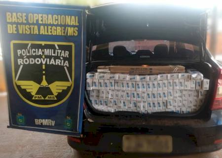 Polícia Militar Rodoviária apreende carro com cigarros contrabandeados em Maracaju