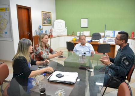 Akira determina contratação de segurança privada para garantir proteção de unidades escolares municipais