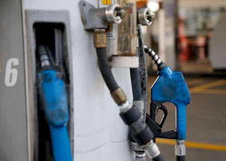 Petrobras reduz em R$ 0,44 valor do diesel e em R$ 0,40 o da gasolina