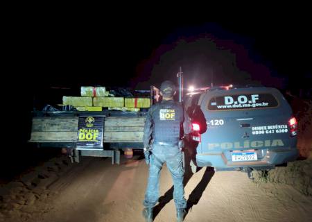 DOF apreende caminhonete furtada carregada com mais de 3,5 toneladas de maconha em MS