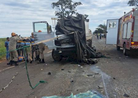 Acidente grave na BR-267 mobiliza Corpo de Bombeiros Militar de Nova Andradina