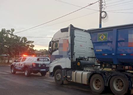 Polícia Militar de Batayporã conduz motorista para a Delegacia de Polícia por dano em via pública