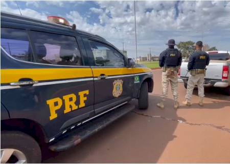 Caminhonete roubada é apreendida com mais de 1,5 tonelada de maconha em Dourados