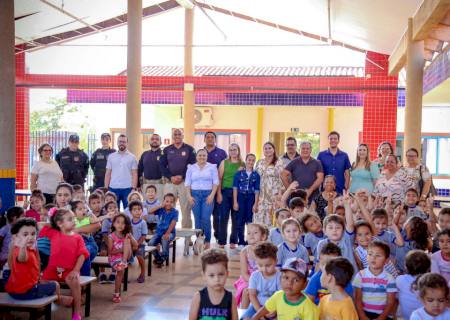 Com peça de teatro infantil, Secel e PRF abrem projeto em Batayporã