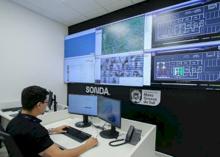 Com tecnologia e conectividade, Governo do Estado inaugura centro de operações da Infovia Digital