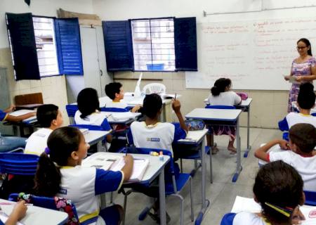 Maioria dos futuros professores não conclui estágio em escolas