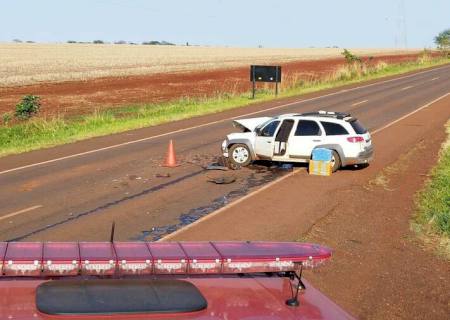 Carro com produtos contrabandeados colide com trator e motorista morre na região de Dourados