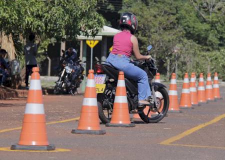 Para otimizar processos, Detran ouve CFCs e coloca novas medidas em prática