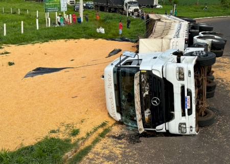 Motorista com suspeita de embriaguez é preso após tombar carreta em Nova Andradina