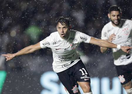 Corinthians vence e dá passo importante para fugir do rebaixamento