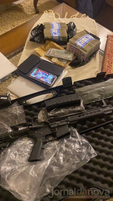 PF faz operação para prender 31 suspeitos de vender 43 mil armas a facções brasileiras
