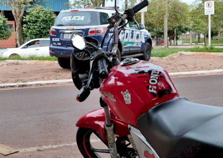 Após fuga por ruas movimentadas, motociclista é detido por direção perigosa em Nova Andradina