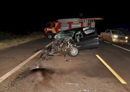 Colisão entre um veículo fúnebre e uma caminhonete deixa uma pessoa morta na BR-060 em Chapadão do Sul