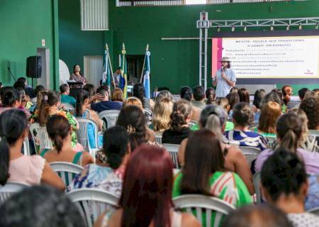 Secel abre ano letivo com formações para professores e técnicos