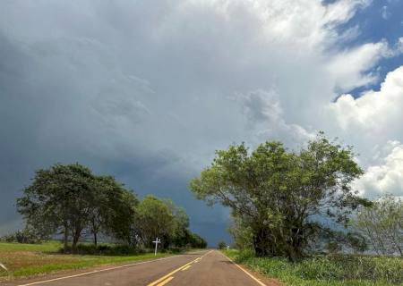 Não esqueça o guarda-chuvas: Quarta-feira de Cinzas tem tempo instável em MS