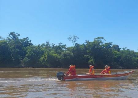 Bombeiros localizam pescadores ilesos; embarcação acabou combustível no rio Ivinhema