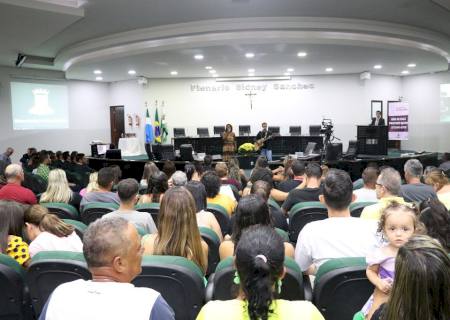 Sessão Solene em Nova Andradina celebra o Dia Internacional das Mulheres com homenagens e reflexões