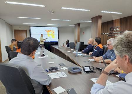 Governo de MS prepara decreto para alertar população e ampliar prevenção e combate aos incêndios florestais