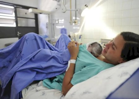 Nascimentos no país atingem em 2022 menor patamar em 45 anos