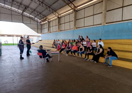 Equipe do Samu 192 de Nova Casa Verde realiza instruções na Escola Municipal Luiz Claudio Josué