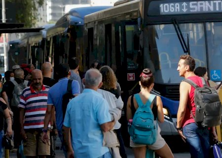 Setor de Serviços recua 0,9% após três meses de alta