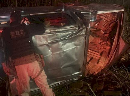 Traficante capota caminhonete com 1,6 tonelada de maconha em Campo Grande