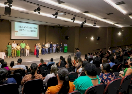 Educação de Nova Andradina recebe reforço com posse de 120 novos servidores