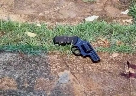 Suspeito de roubos de veículos morre em troca de tiros com a polícia em Dourados