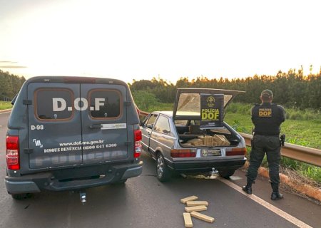 Quarteto é preso com 100 quilos de maconha em Laguna Carapã