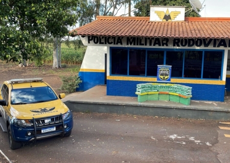 Dupla é presa transportando droga oculta em meio a carga de vidros temperados em Ponta Porã