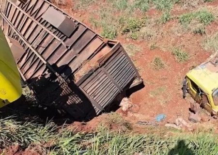 Acidente mata caminhoneiro na Serra de Maracaju