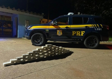 PRF encontra 46 kg de cocaína em estepe de carreta em Miranda