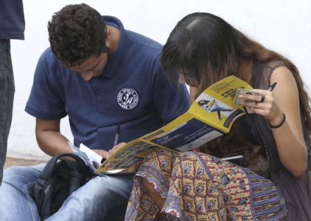 Enem: ONG incentiva doação para inscrições de jovens de baixa renda