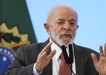 Lula critica prolongamento da greve dos docentes federais