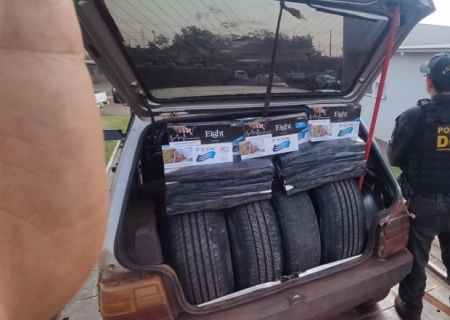 Em Laguna Carapã, DOF apreende veículo carregado com produtos contrabandeados