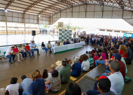 50 agricultores familiares celebram regularização de lotes ao receberem CCUs