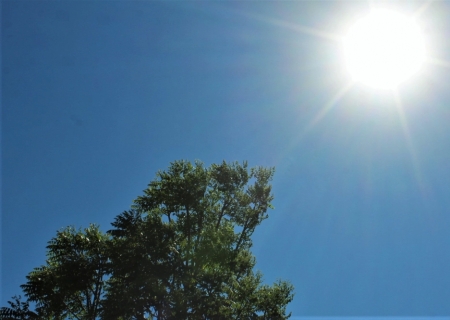 Temperaturas voltam a subir no Estado e tempo permanece firme nesta terça-feira