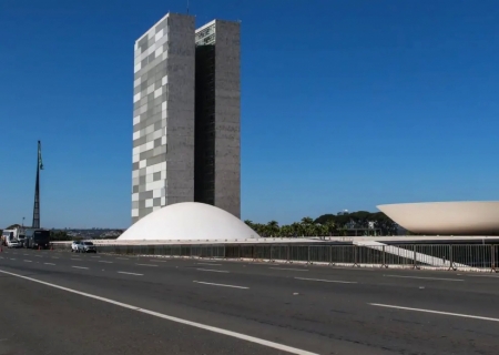 Discursos pró-armas dominam debate sobre questão no Congresso Nacional