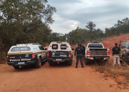 Hilux roubada é apreendida com 1,6 tonelada de maconha em Jardim