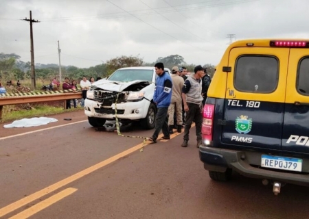 Indígena morre atropelado e comunidade bloqueia via em Dourados