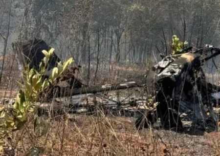 Em Costa Rica, piloto e copiloto morrem em queda de avião