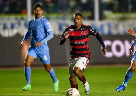 Flamengo avança na Libertadores mesmo com derrota para o Bolívar