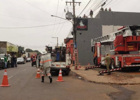 Pintor leva choque de 13 mil volts em Campo Grande