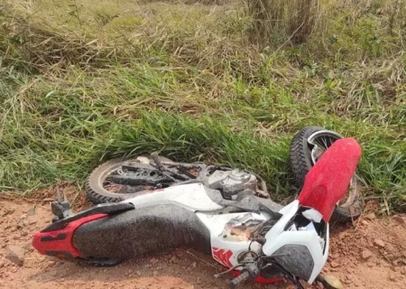 Motociclista morre em colisão com caminhão na MS-382 em Bonito