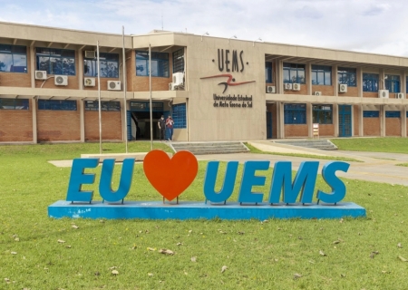 UEMS abre 12 vagas em concurso público para docentes