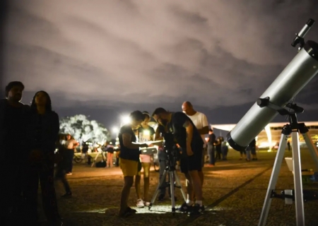 Cometa que passará perto da Terra poderá ser visto no Brasil