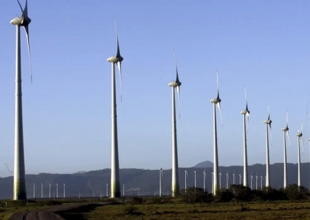 Estudo aponta transição energética sem expandir exploração do petróleo