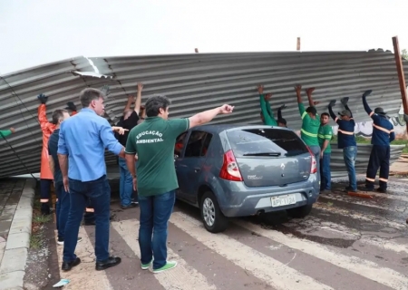 Temporais causam estragos no Sul do país e deixam milhares sem energia