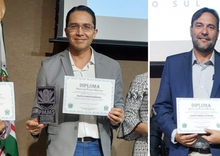 Presidente Dr. Leandro e assessor jurídico da Câmara recebem Diploma Amigo da PM