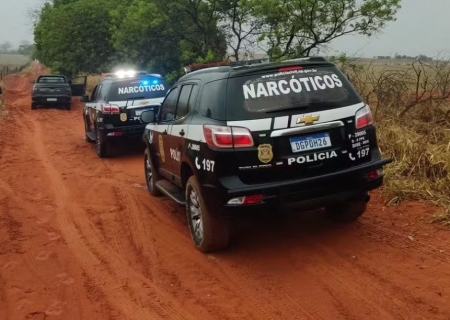 Ação conjunta da Dise e Defron apreendem dois veículos com quase 1 ton de drogas